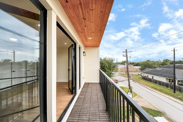 9014 Ferdinand Street, Houston, TX 77051