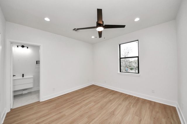 9014 Ferdinand Street, Houston, TX 77051