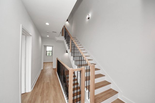 9014 Ferdinand Street, Houston, TX 77051