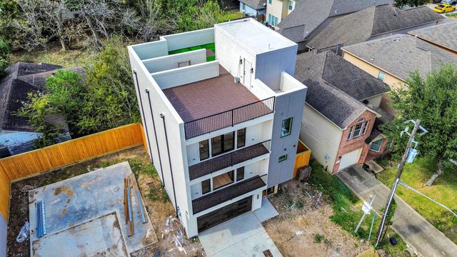 9014 Ferdinand Street, Houston, TX 77051