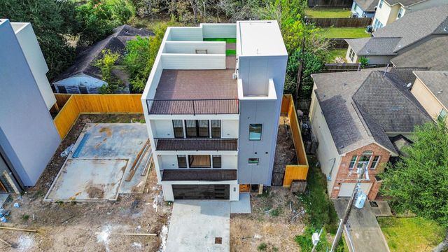 9014 Ferdinand Street, Houston, TX 77051