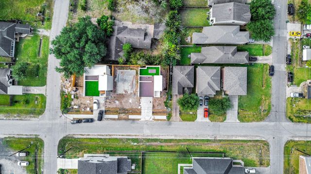 9014 Ferdinand Street, Houston, TX 77051