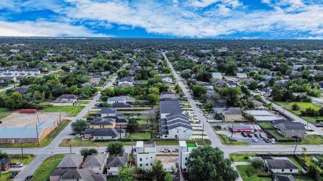 9014 Ferdinand Street, Houston, TX 77051