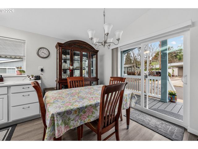 157 Nw BREE Dr, Winston, OR 97496