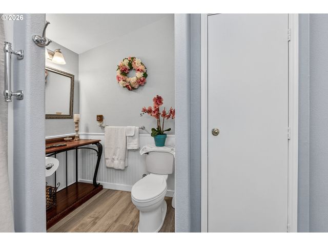 157 Nw BREE Dr, Winston, OR 97496