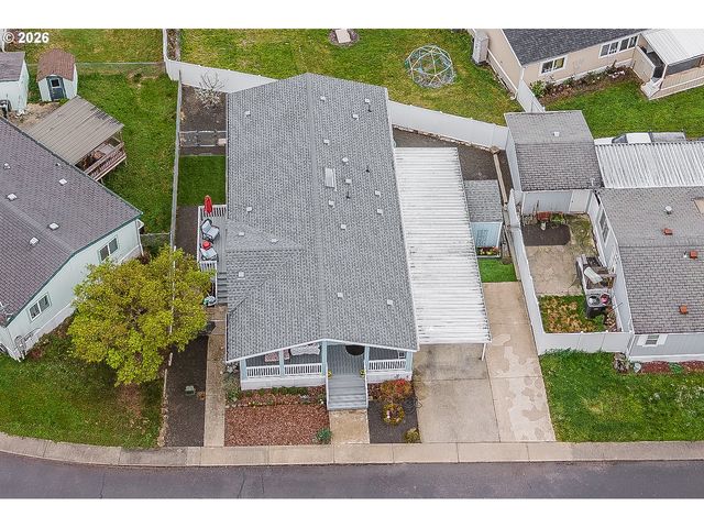 157 Nw BREE Dr, Winston, OR 97496