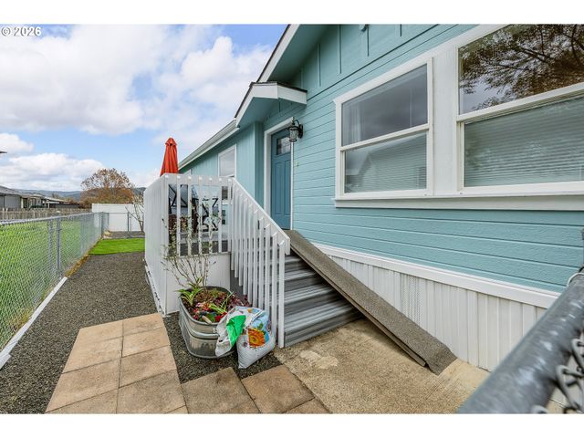 157 Nw BREE Dr, Winston, OR 97496