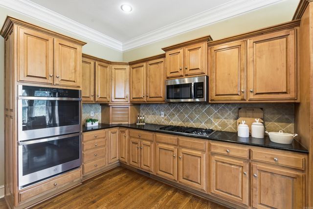 70 Bellegarde Drive, Little Rock, AR 72223