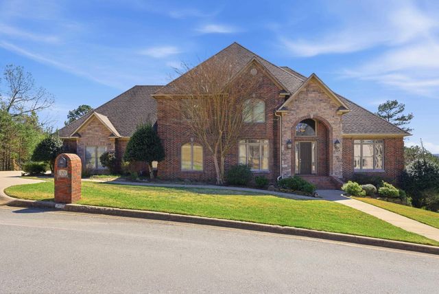 70 Bellegarde Drive, Little Rock, AR 72223