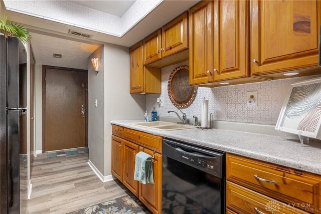 1330 Black Forest Drive B, West Carrollton, OH 45449