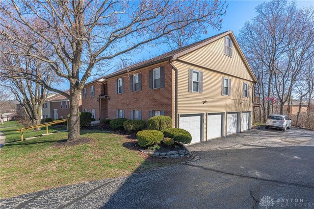 1330 Black Forest Drive B, West Carrollton, OH 45449