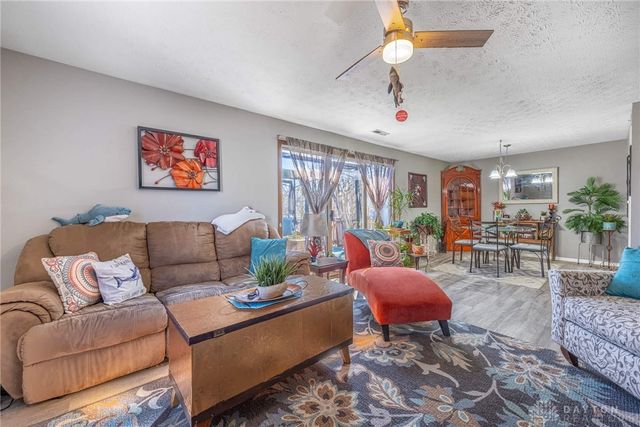 1330 Black Forest Drive B, West Carrollton, OH 45449