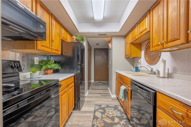 1330 Black Forest Drive B, West Carrollton, OH 45449