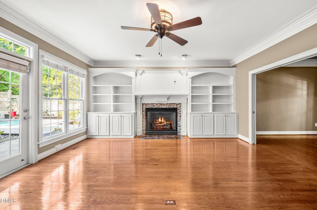 3821 Falls River Avenue, Raleigh, NC 27614