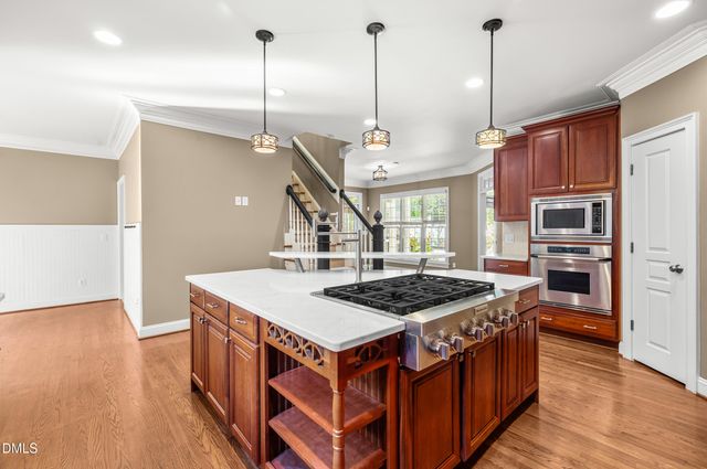 3821 Falls River Avenue, Raleigh, NC 27614