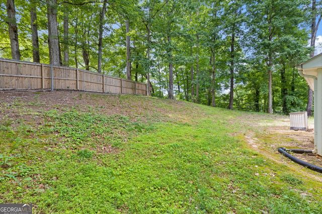 15 Twin Lakes Road, Winder, GA 30680