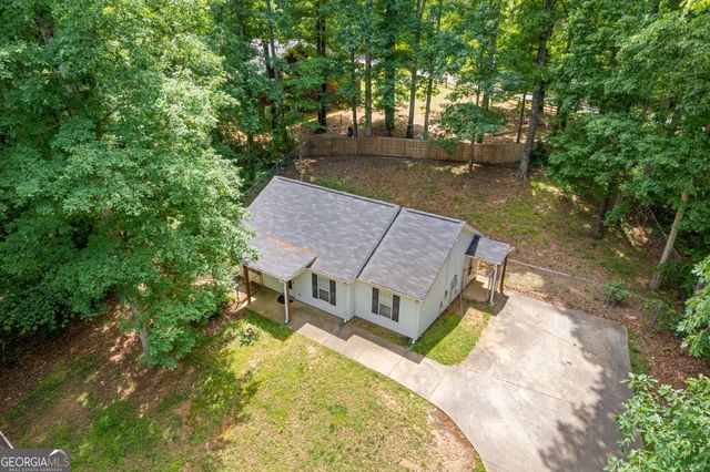 15 Twin Lakes Road, Winder, GA 30680