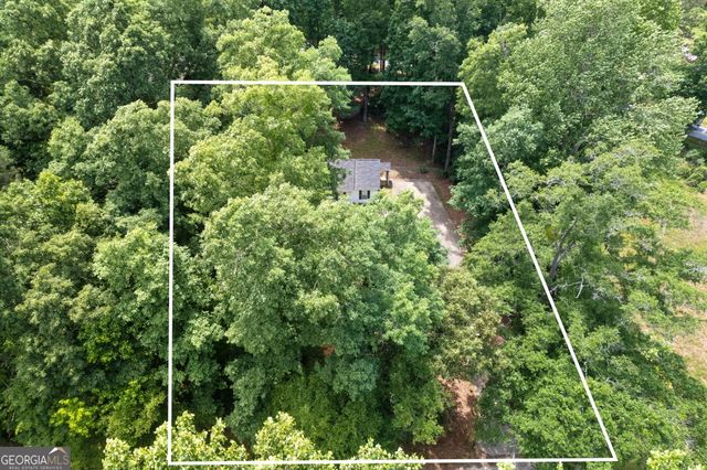 15 Twin Lakes Road, Winder, GA 30680
