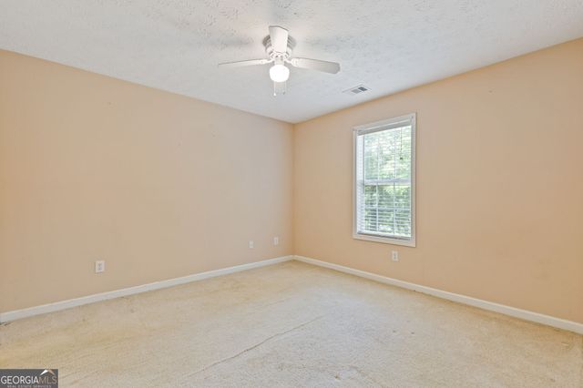 15 Twin Lakes Road, Winder, GA 30680