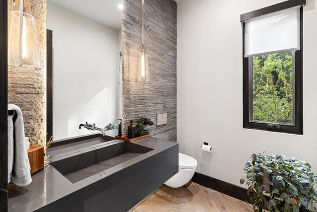 6280 Wells Ave, Loomis, CA 95650