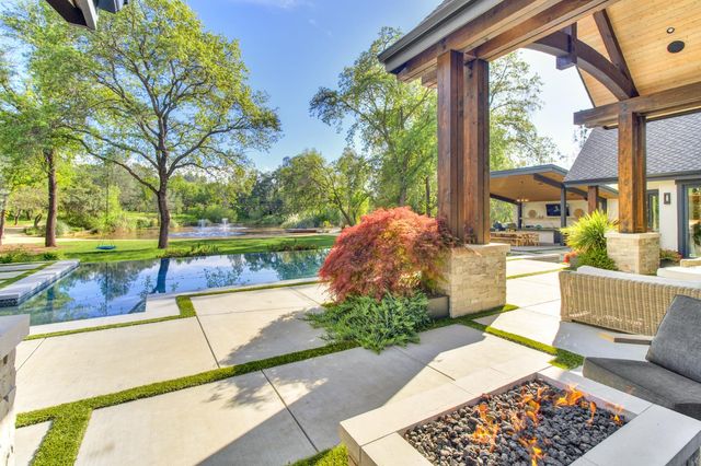 6280 Wells Ave, Loomis, CA 95650