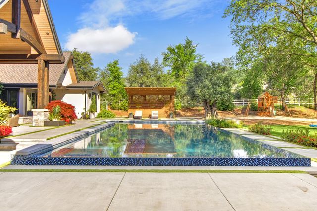 6280 Wells Ave, Loomis, CA 95650