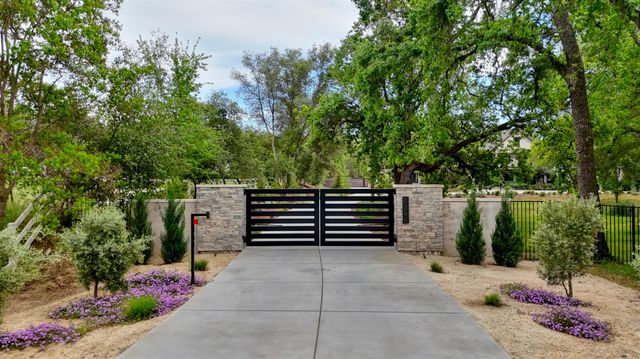 6280 Wells Ave, Loomis, CA 95650