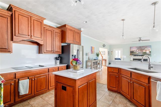 1917 Governors Pointe DR, Suffolk, VA 23436