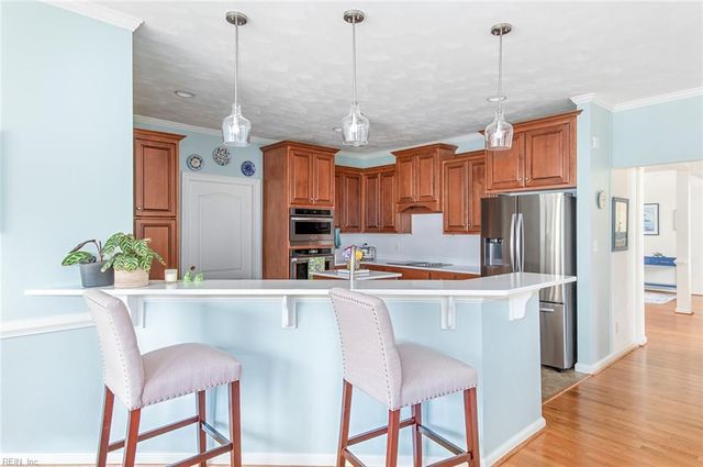 1917 Governors Pointe DR, Suffolk, VA 23436