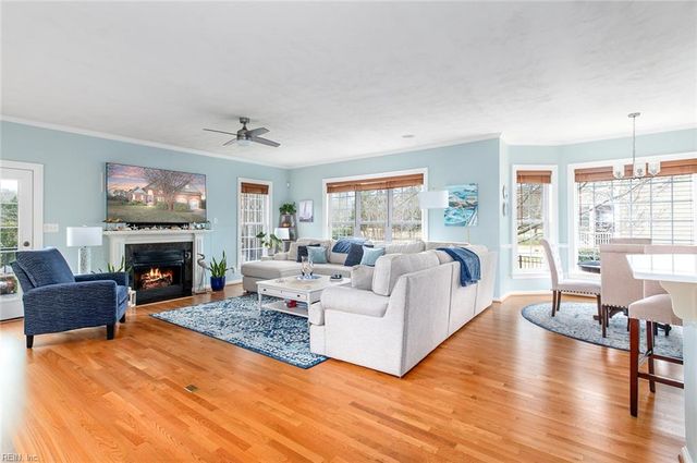 1917 Governors Pointe DR, Suffolk, VA 23436