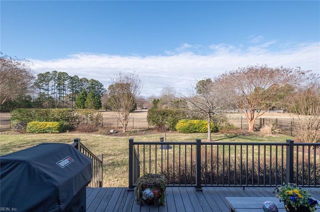 1917 Governors Pointe DR, Suffolk, VA 23436