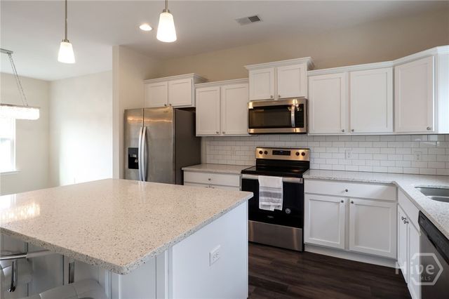 47 Memory Lane, Richmond Hill, GA 31324