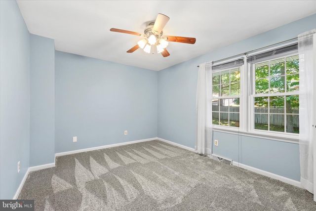 11823 RUTHERFORD DR, Fredericksburg, VA 22407