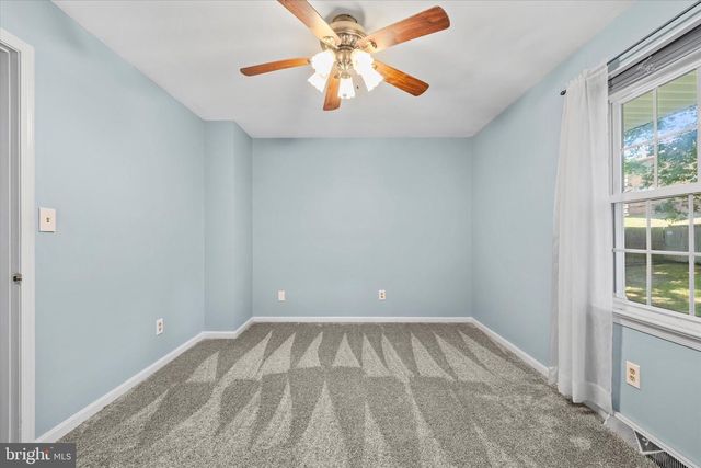 11823 RUTHERFORD DR, Fredericksburg, VA 22407