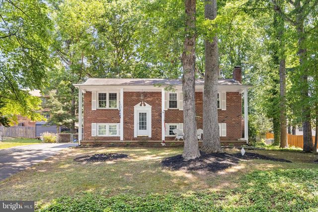 11823 RUTHERFORD DR, Fredericksburg, VA 22407