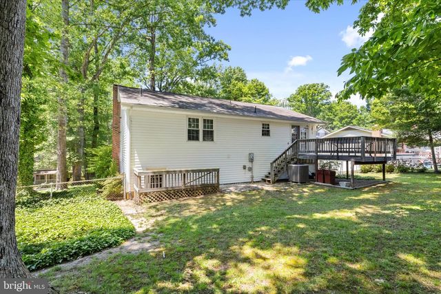 11823 RUTHERFORD DR, Fredericksburg, VA 22407