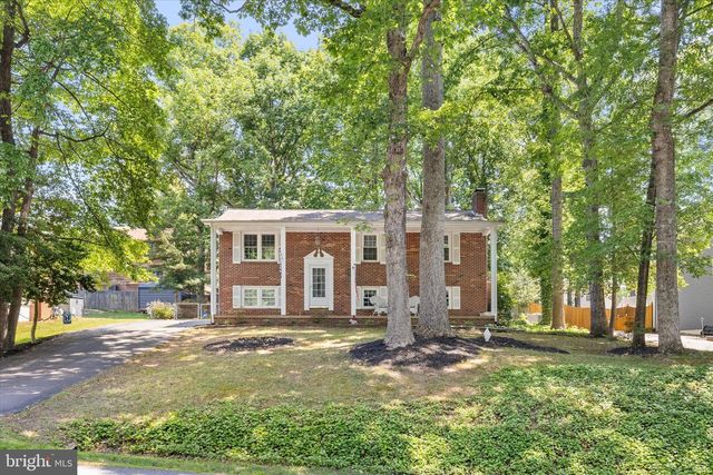 11823 RUTHERFORD DR, Fredericksburg, VA 22407