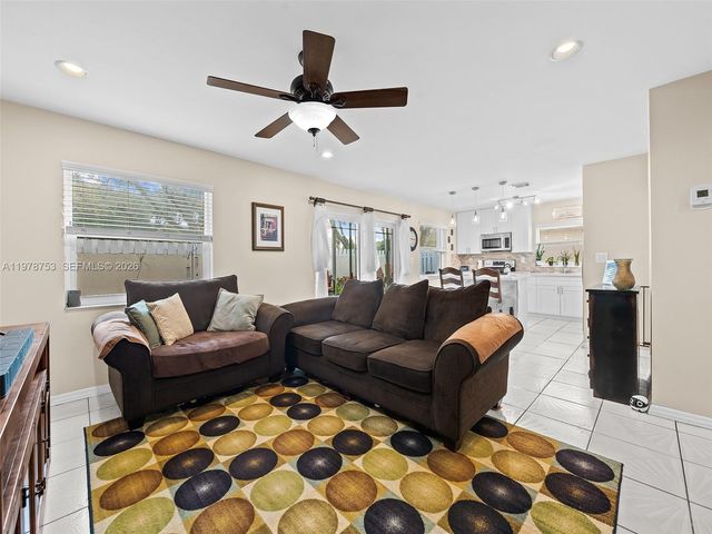 1214 NW 126th Ave, Sunrise, FL 33323