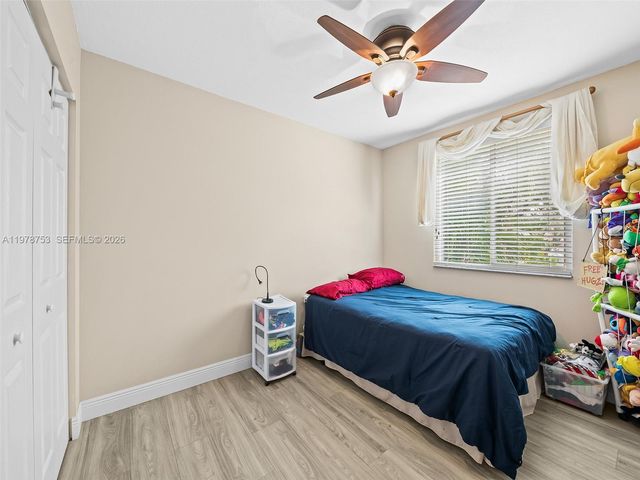 1214 NW 126th Ave, Sunrise, FL 33323