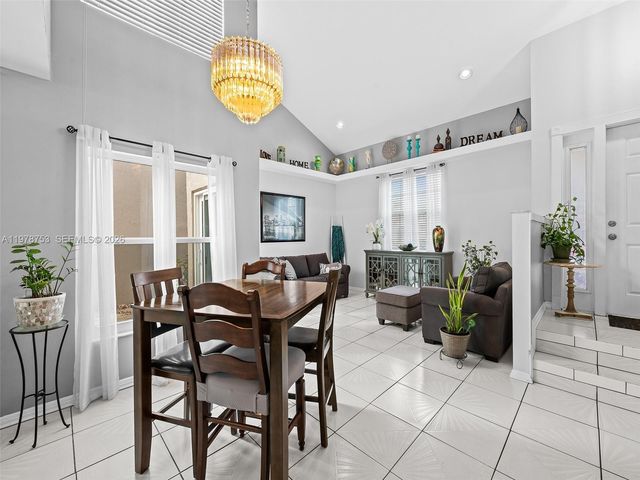 1214 NW 126th Ave, Sunrise, FL 33323