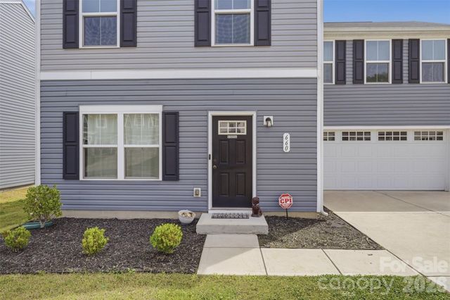 660 Pointe Andrews Drive, Concord, NC 28025