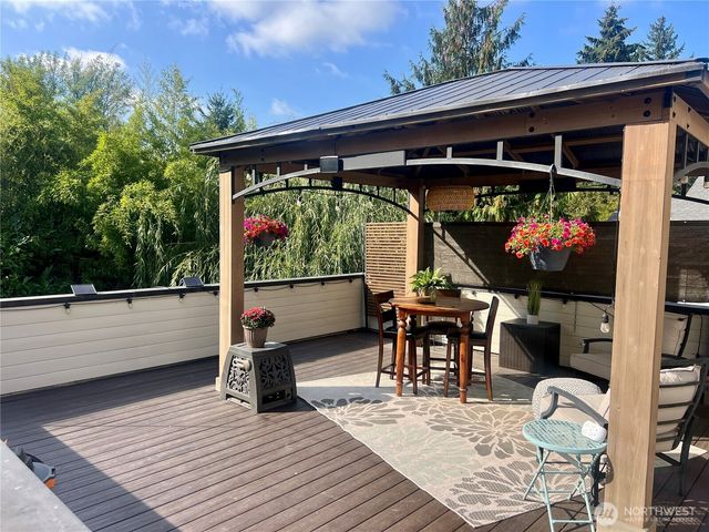17514 W Riverside Drive, Bothell, WA 98011