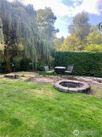 17514 W Riverside Drive, Bothell, WA 98011