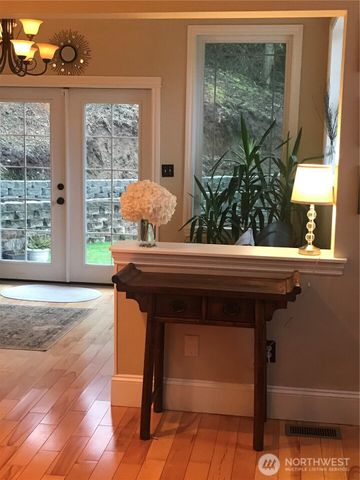 17514 W Riverside Drive, Bothell, WA 98011