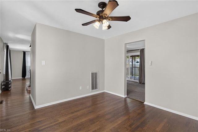 5405 Count Turf RD, Virginia Beach, VA 23462