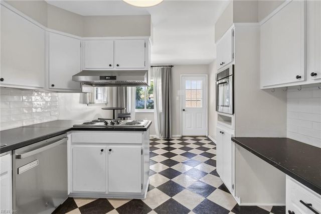 5405 Count Turf RD, Virginia Beach, VA 23462