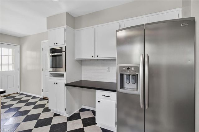 5405 Count Turf RD, Virginia Beach, VA 23462