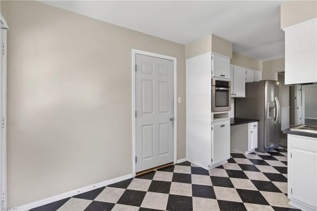 5405 Count Turf RD, Virginia Beach, VA 23462