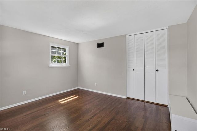 5405 Count Turf RD, Virginia Beach, VA 23462