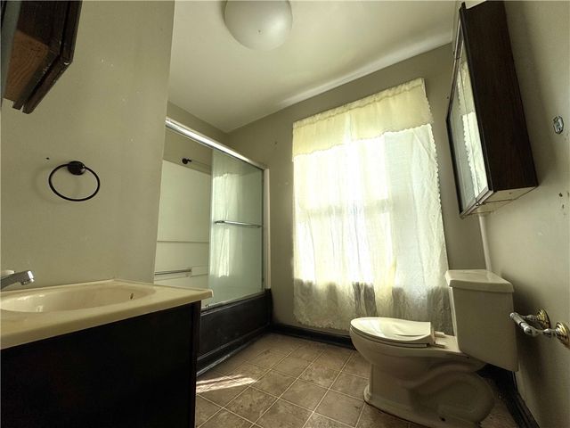 709 Brooklyn Ave, New Castle, PA 16101